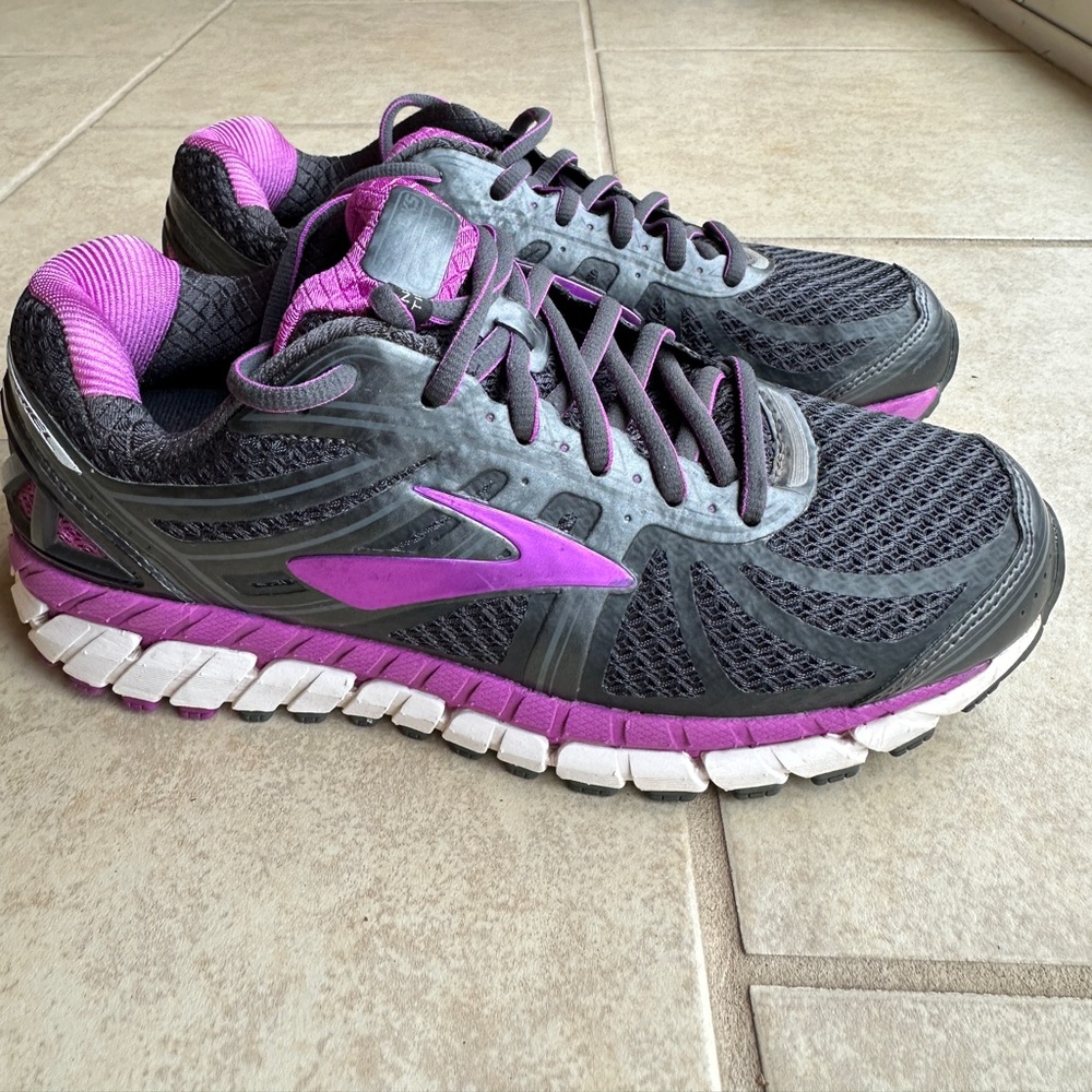 Brooks Ariel Women's  Running Shoes